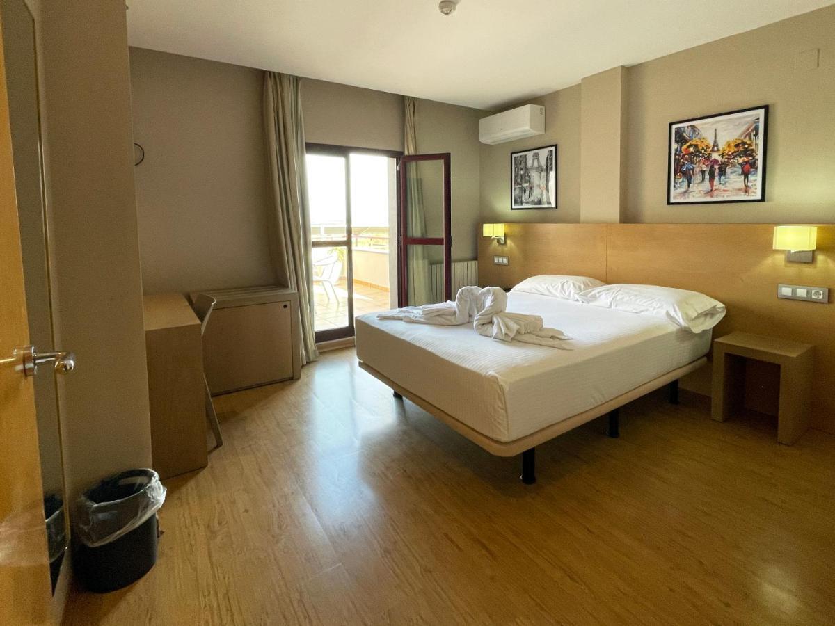 Hotel Nuevo Zenit Calahorra Exteriér fotografie